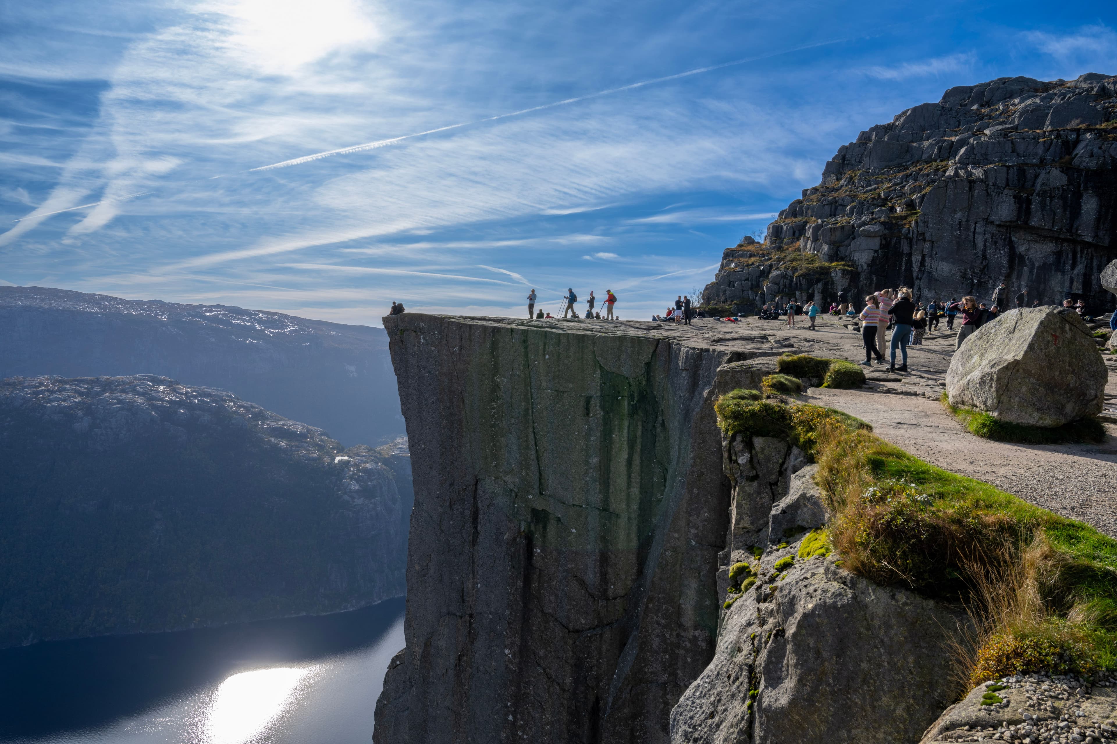 Guided hike to Preikestolen